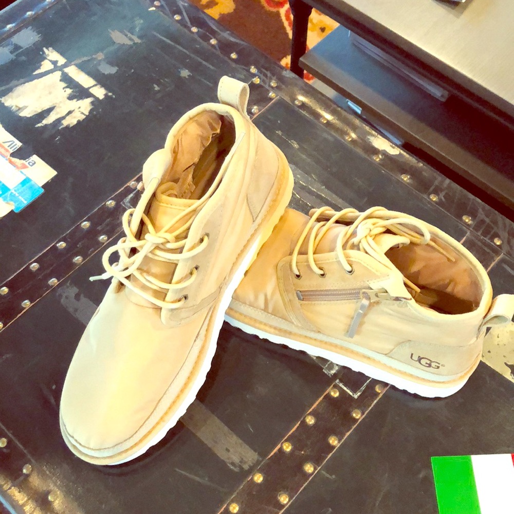 NEW Ugg/Neumel Chukka Boot - Never Worn!